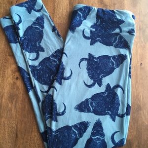 Lularoe Bison Leggings TC